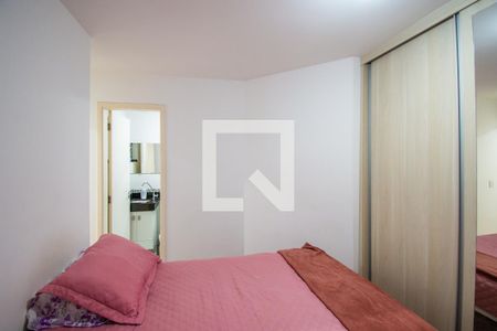 Suíte de apartamento para alugar com 2 quartos, 50m² em Vila Trinta E Um de Março, Campinas
