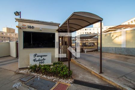Apartamento para alugar com 50m², 2 quartos e 1 vaga Apartamento para alugar com 50m², 2 quartos e 1 vagaFachada