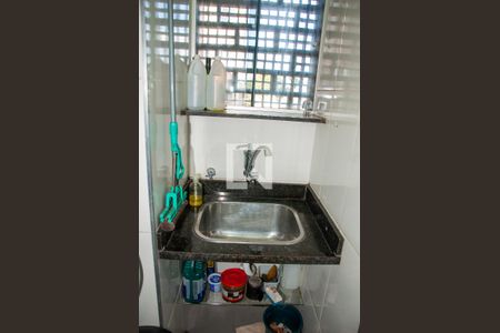 Apartamento à venda com 84m², 3 quartos e 3 vagas Apartamento à venda com 84m², 3 quartos e 3 vagasCozinha e Área de Serviço