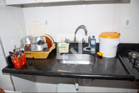 Apartamento à venda com 84m², 3 quartos e 3 vagas Apartamento à venda com 84m², 3 quartos e 3 vagasCozinha e Área de Serviço