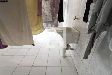 Apartamento para alugar com 62m², 2 quartos e 1 vaga Apartamento para alugar com 62m², 2 quartos e 1 vagaLavanderia