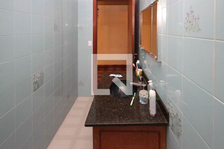 Casa à venda com 315m², 3 quartos e 7 vagasBanheiro Social