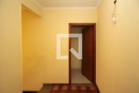 Casa à venda com 315m², 3 quartos e 7 vagasCorredor