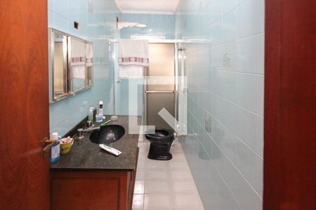 Casa à venda com 315m², 3 quartos e 7 vagasbanheiro da Suíte