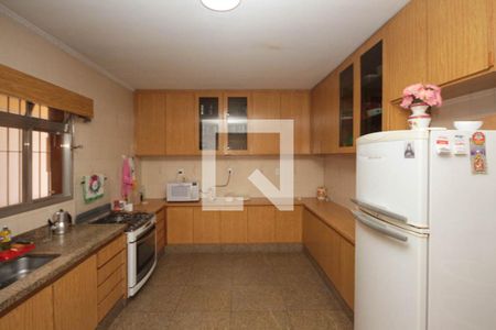 Casa à venda com 315m², 3 quartos e 7 vagasCozinha