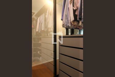 Apartamento à venda com 141m², 2 quartos e 2 vagasCloset do Quarto 2 - Suíte