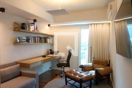 Quarto 1 de apartamento à venda com 2 quartos, 141m² em Leblon, Rio de Janeiro