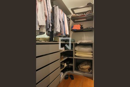 Apartamento à venda com 141m², 2 quartos e 2 vagasCloset do Quarto 2 - Suíte