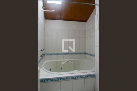 Casa de condomínio à venda com 160m², 3 quartos e 1 vaga Casa de condomínio à venda com 160m², 3 quartos e 1 vagaBanheiro do Sótão