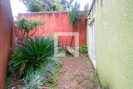 Casa de condomínio à venda com 160m², 3 quartos e 1 vaga Casa de condomínio à venda com 160m², 3 quartos e 1 vagaQuintal