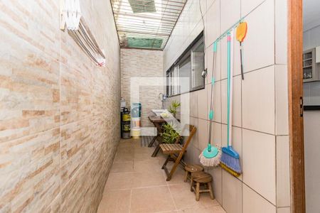 Casa à venda com 420m², 4 quartos e 4 vagas Casa à venda com 420m², 4 quartos e 4 vagasÁrea de Serviço