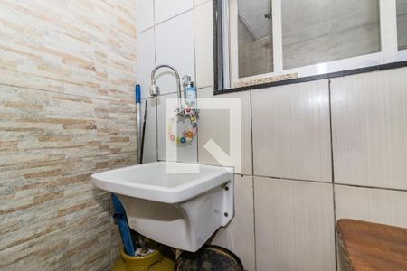 Casa à venda com 420m², 4 quartos e 4 vagas Casa à venda com 420m², 4 quartos e 4 vagasÁrea de Serviço