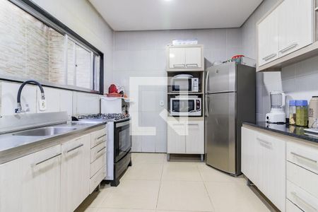 Casa à venda com 420m², 4 quartos e 4 vagas