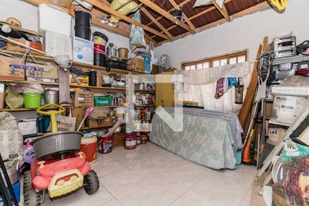 Casa à venda com 420m², 4 quartos e 4 vagas Casa à venda com 420m², 4 quartos e 4 vagasDepsósito