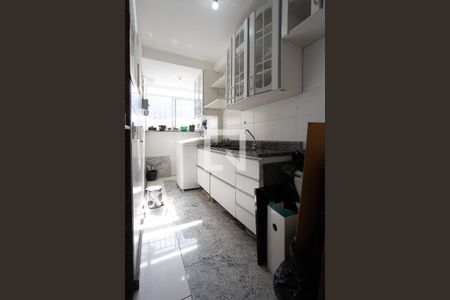 Apartamento para alugar com 53m², 3 quartos e sem vagaCozinha 