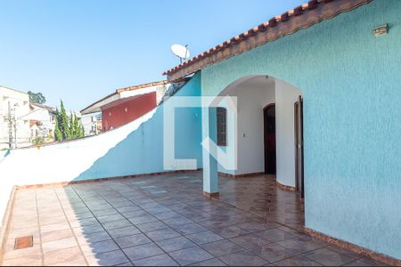 Casa à venda com 274m², 5 quartos e 6 vagasTerraço