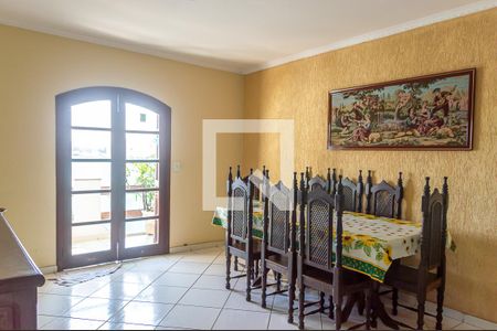 Casa à venda com 274m², 5 quartos e 6 vagasSala de Jantar