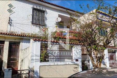 Apartamento para alugar com 115m², 3 quartos e sem vaga Apartamento para alugar com 115m², 3 quartos e sem vagaFachada
