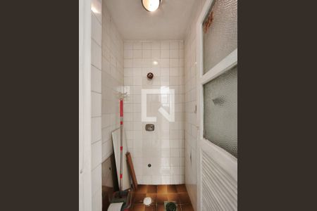 Apartamento à venda com 82m², 2 quartos e 1 vaga Apartamento à venda com 82m², 2 quartos e 1 vagaBanheiro de serviço