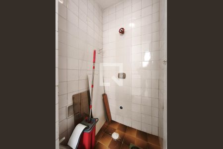 Apartamento à venda com 82m², 2 quartos e 1 vaga Apartamento à venda com 82m², 2 quartos e 1 vagaBanheiro de serviço