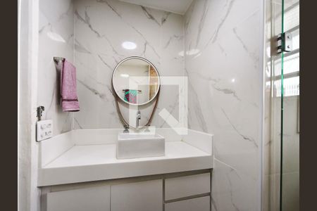 Apartamento à venda com 82m², 2 quartos e 1 vaga Apartamento à venda com 82m², 2 quartos e 1 vagaBanheiro Corredor