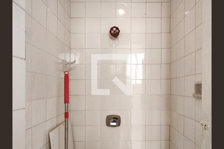 Apartamento à venda com 82m², 2 quartos e 1 vaga Apartamento à venda com 82m², 2 quartos e 1 vagaBanheiro de serviço