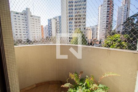 Apartamento à venda com 280m², 3 quartos e 4 vagasSacada da Suíte 3