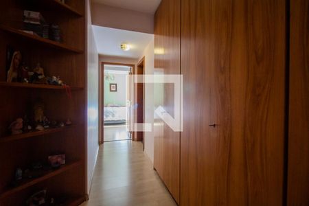 Apartamento à venda com 280m², 3 quartos e 4 vagasCorredor