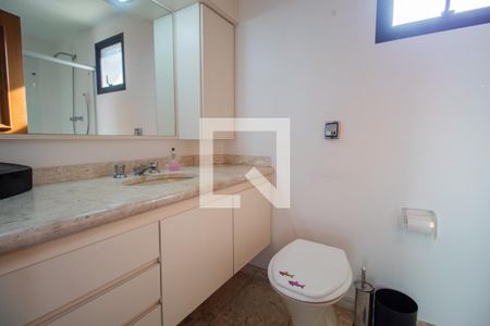 Apartamento à venda com 280m², 3 quartos e 4 vagasBanheiro da Suíte 3