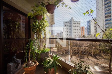 Apartamento à venda com 280m², 3 quartos e 4 vagasVaranda da Sala