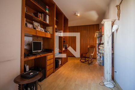 Apartamento à venda com 280m², 3 quartos e 4 vagasCorredor