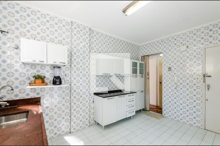 Apartamento para alugar com 106m², 2 quartos e 1 vaga Apartamento para alugar com 106m², 2 quartos e 1 vagaCozinha