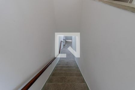 Escadas de casa à venda com 3 quartos, 140m² em Jardim Previdencia, São Paulo