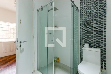 Casa para alugar com 320m², 4 quartos e 4 vagasBanheiro