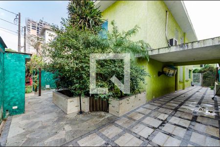 Casa para alugar com 320m², 4 quartos e 4 vagasQuintal