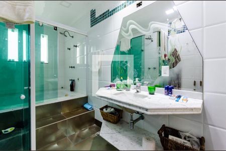 Casa para alugar com 320m², 4 quartos e 4 vagasBanheiro suíte 1