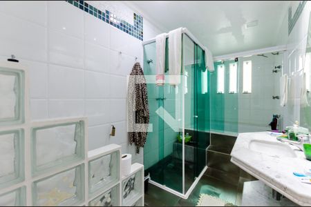 Casa para alugar com 320m², 4 quartos e 4 vagasBanheiro suíte 1