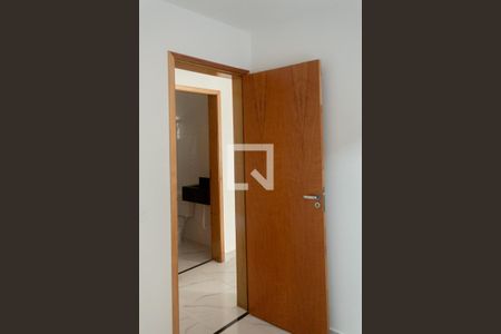 Quarto 1 de apartamento para alugar com 2 quartos, 40m² em Vila Isolina Mazzei, São Paulo