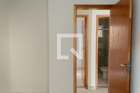 Quarto 1 de apartamento para alugar com 2 quartos, 40m² em Vila Isolina Mazzei, São Paulo