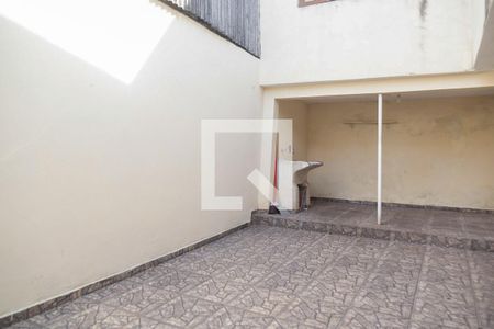 Casa para alugar com 60m², 1 quarto e 1 vaga Casa para alugar com 60m², 1 quarto e 1 vagaQuintal