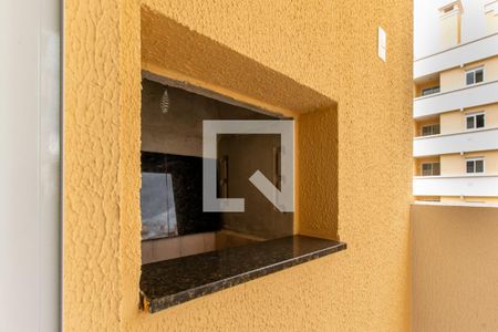 Detalhe de apartamento para alugar com 3 quartos, 66m² em Capão Raso, Curitiba