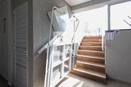 Studio para alugar com 28m², 1 quarto e 1 vaga Studio para alugar com 28m², 1 quarto e 1 vagaÁrea comum - Piscina