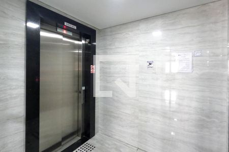 Studio para alugar com 28m², 1 quarto e 1 vaga Studio para alugar com 28m², 1 quarto e 1 vagaHall Social