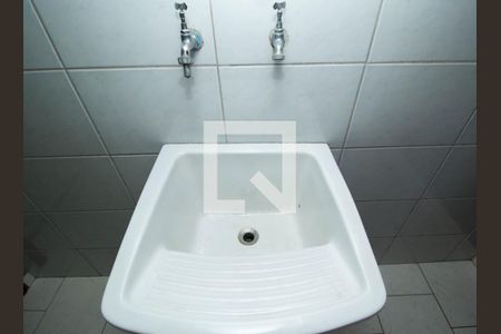 Casa de condomínio para alugar com 89m², 2 quartos e 2 vagas Casa de condomínio para alugar com 89m², 2 quartos e 2 vagasDetalhe da área de serviço