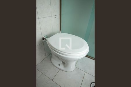 Casa de condomínio para alugar com 89m², 2 quartos e 2 vagas Casa de condomínio para alugar com 89m², 2 quartos e 2 vagasBanheiro