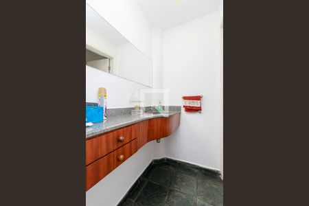 Lavabo de casa à venda com 3 quartos, 185m² em Parque Colonial, São Paulo