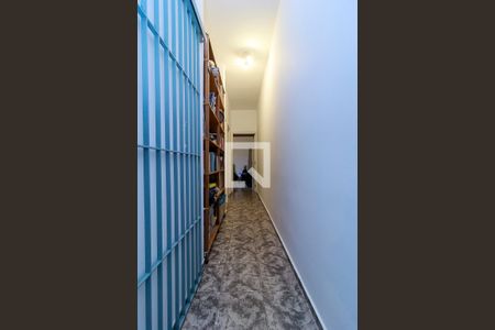 Casa à venda com 185m², 3 quartos e 2 vagas Casa à venda com 185m², 3 quartos e 2 vagasCorredor