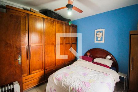 Suíte de casa à venda com 6 quartos, 300m² em Vila Campanela, São Paulo