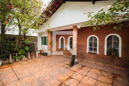 Casa à venda com 300m², 6 quartos e 2 vagasQuintal/Garagem
