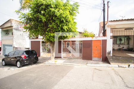 Casa à venda com 300m², 6 quartos e 2 vagasFachada